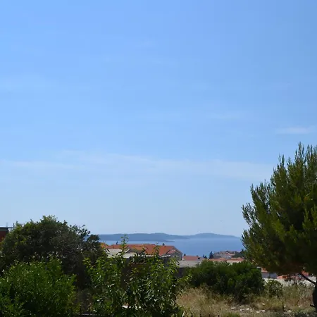 Black And White Spacious Hvar Town