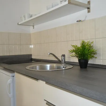 Black And White Spacious Apartment *
